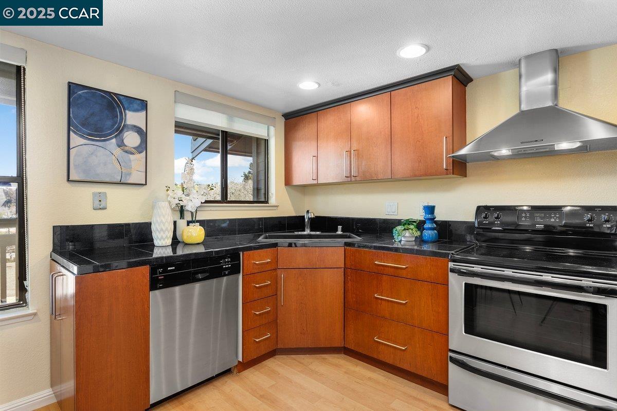 1676 San Miguel Dr