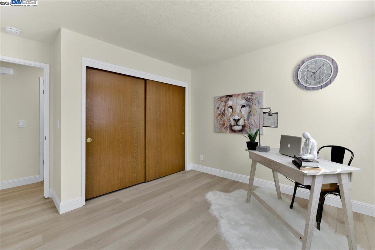 1439 Alma Loop