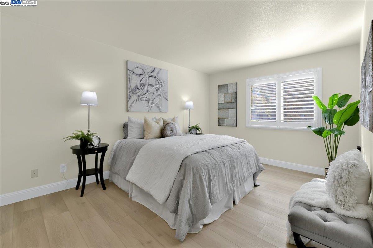 1439 Alma Loop