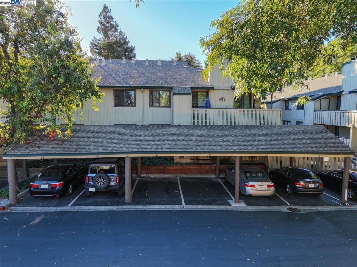 1439 Alma Loop