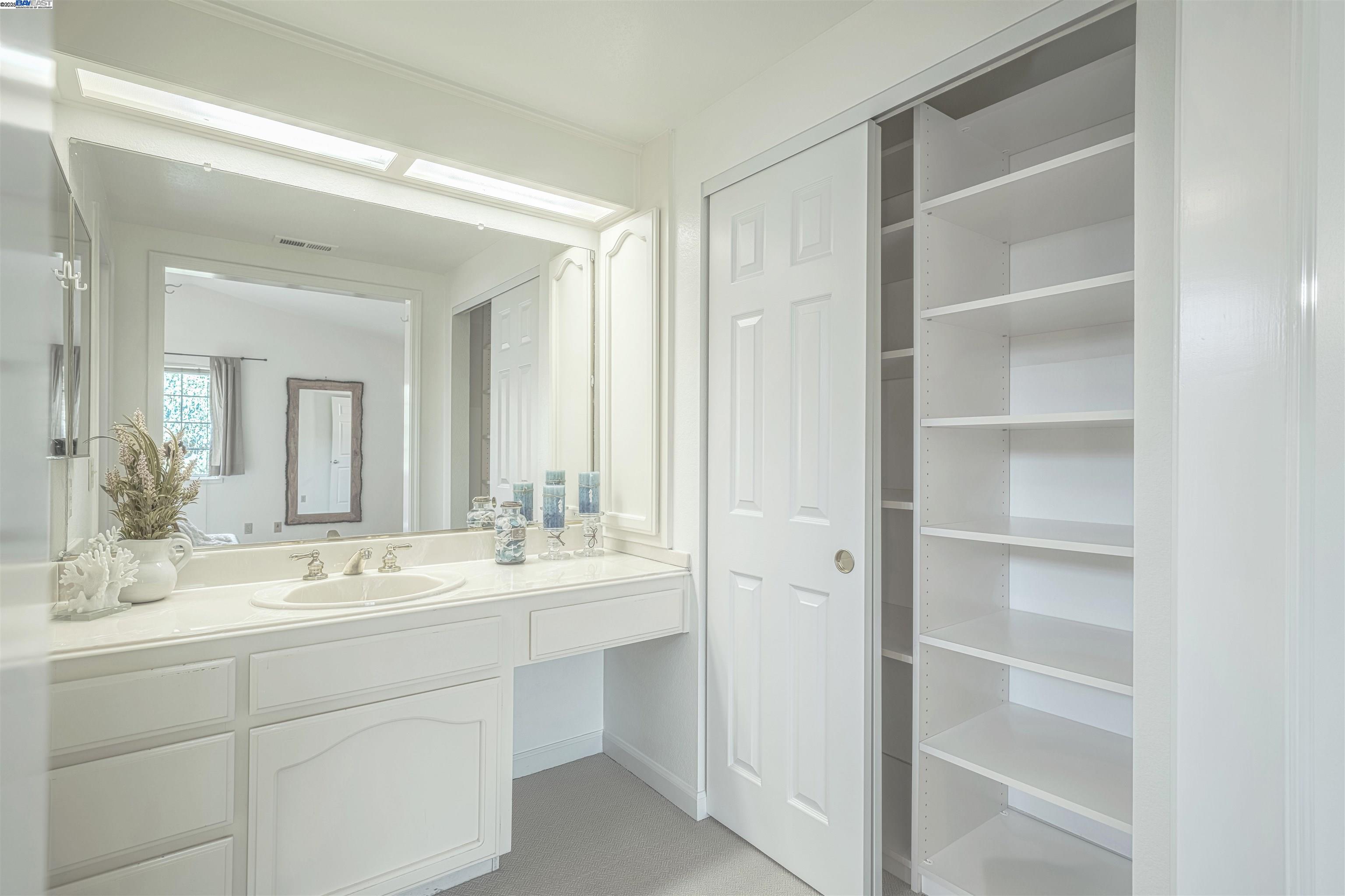 1304 University Dr Apt 4