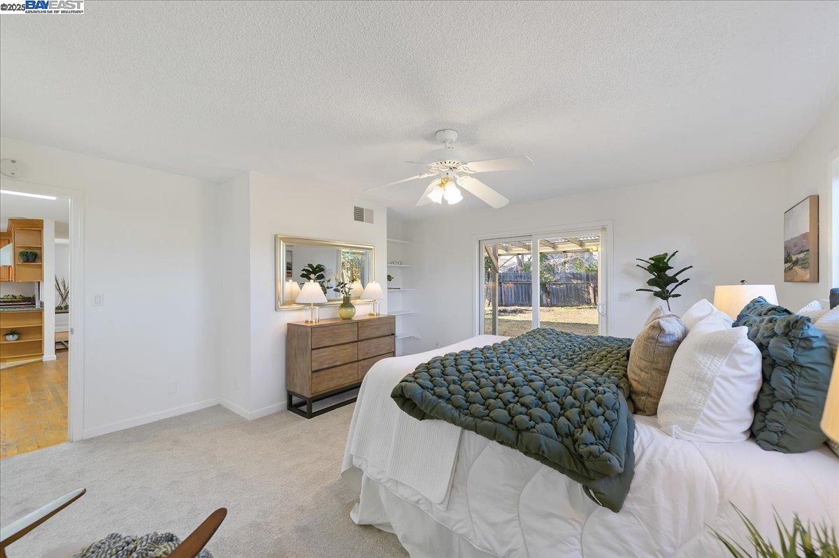 709 Wall St