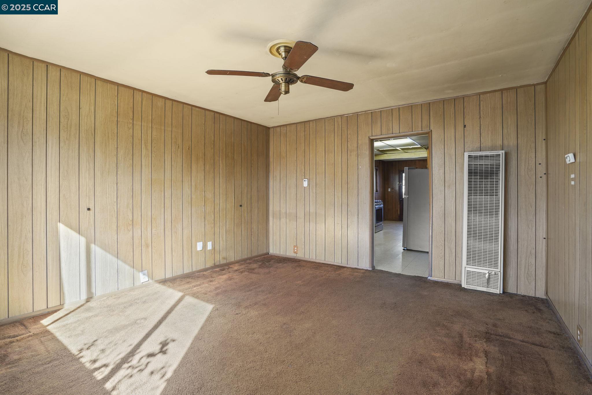 2131 Pomona Ave