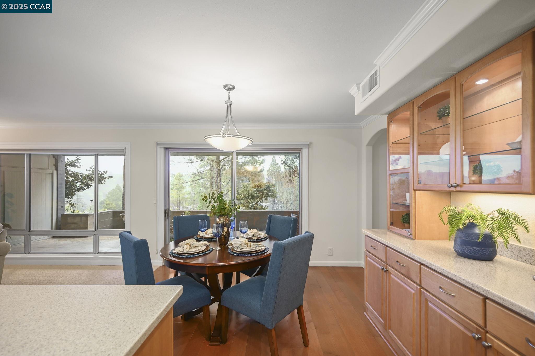 2520 Ptarmigan Dr. # 4