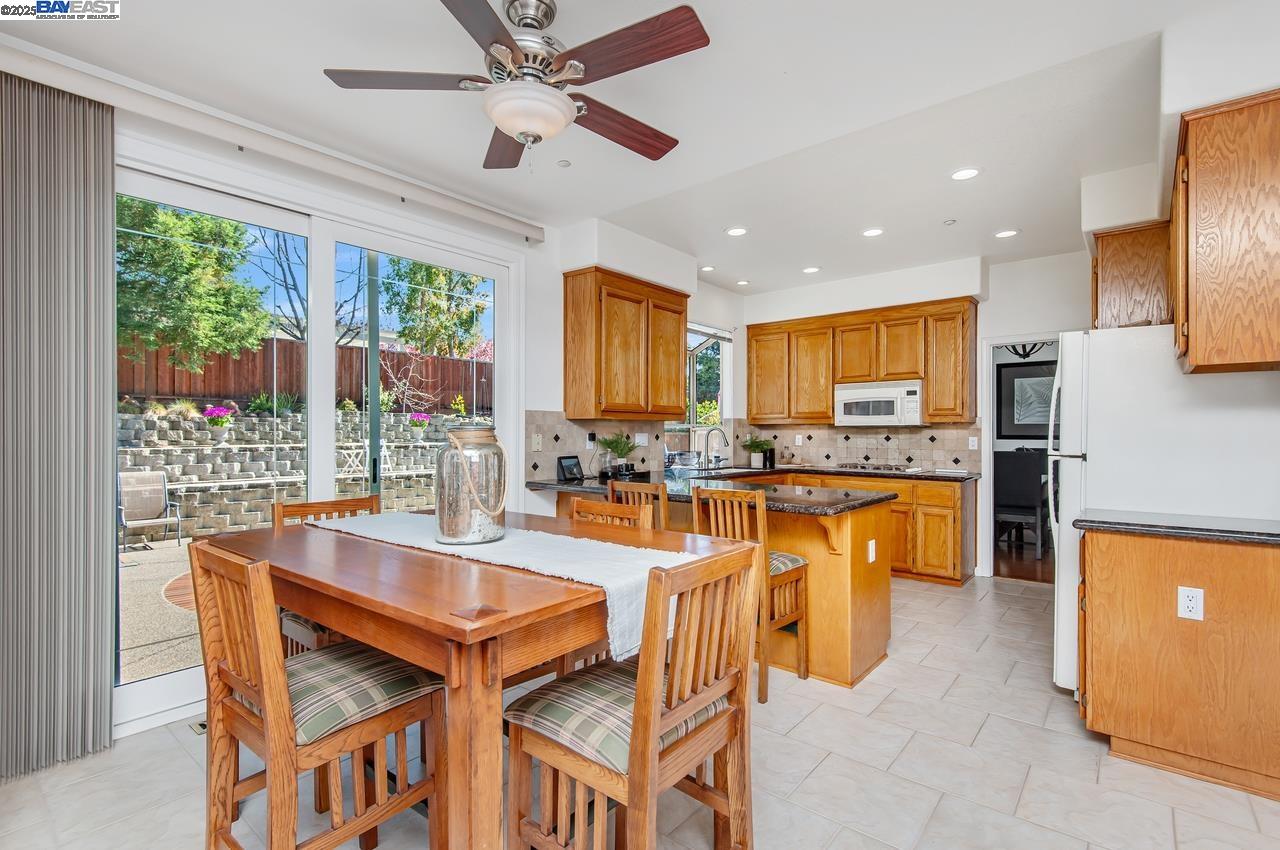 476 Windermere Circle