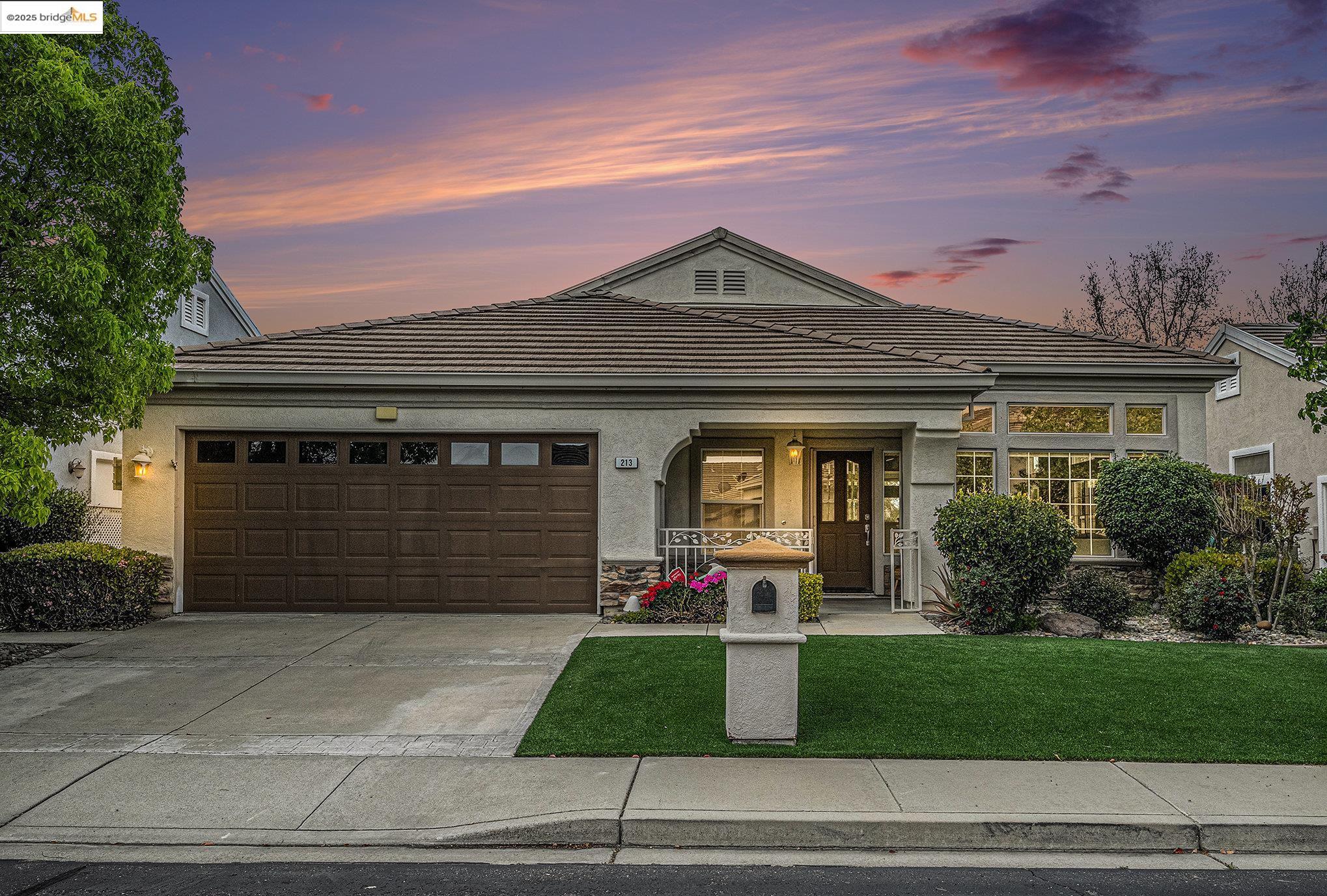 213 Honeygold Lane