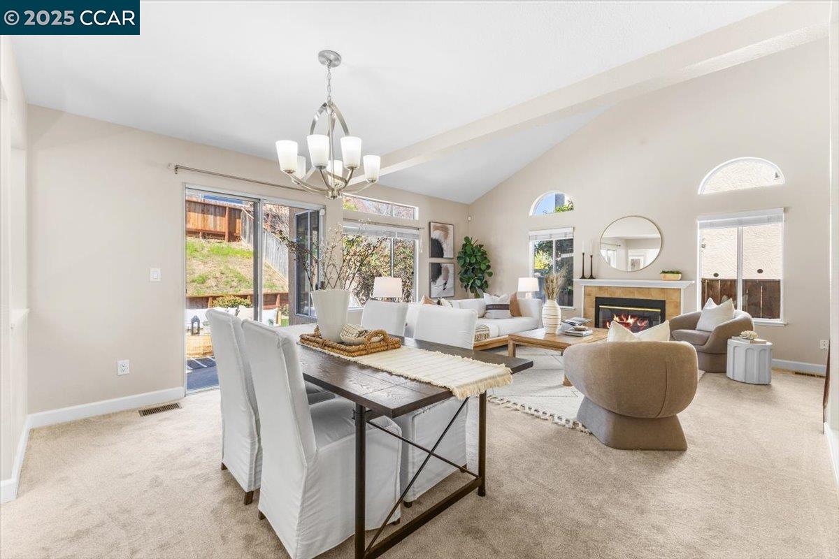 2225 Oak Hills Dr