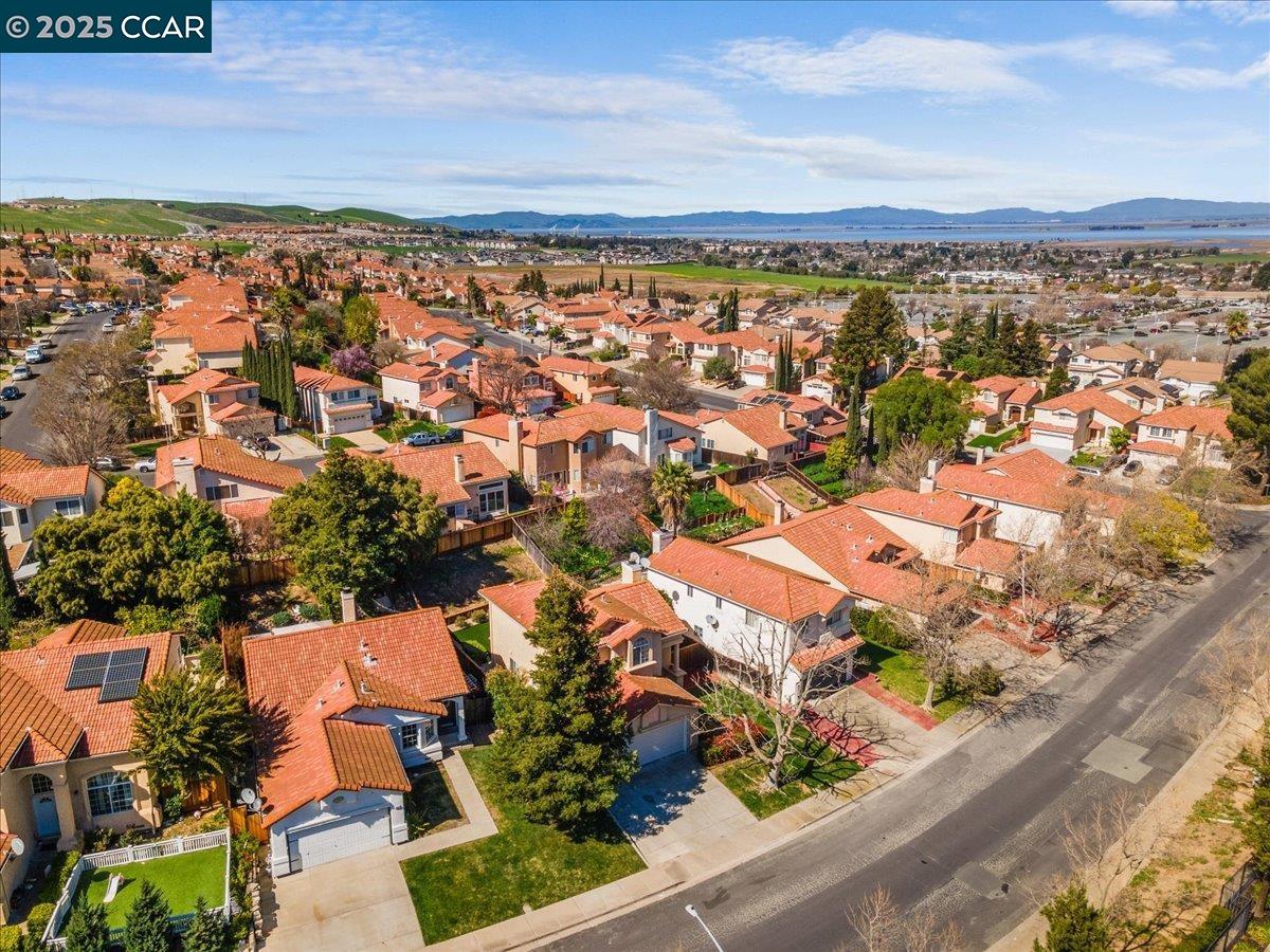 2225 Oak Hills Dr