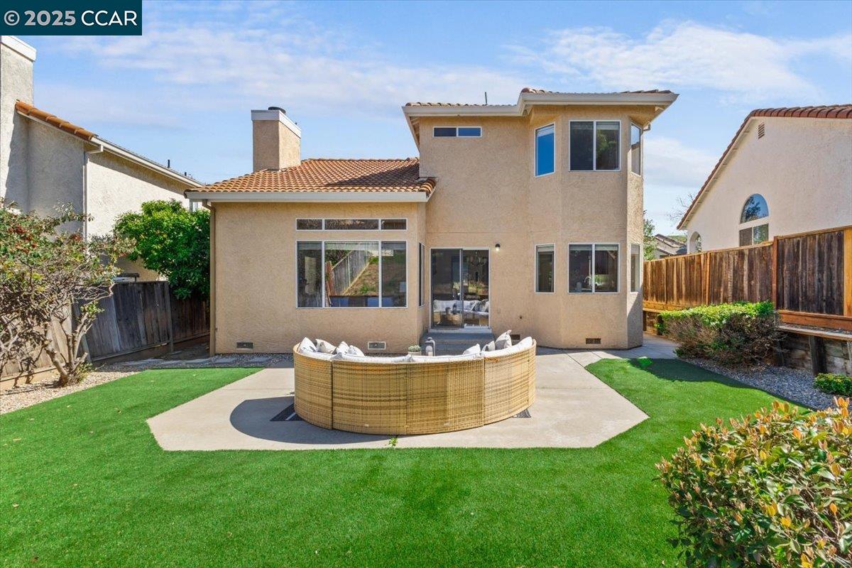 2225 Oak Hills Dr