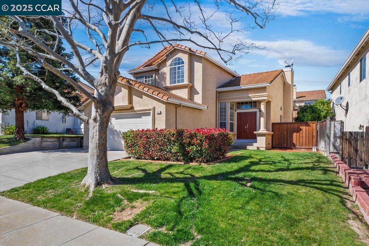 2225 Oak Hills Dr