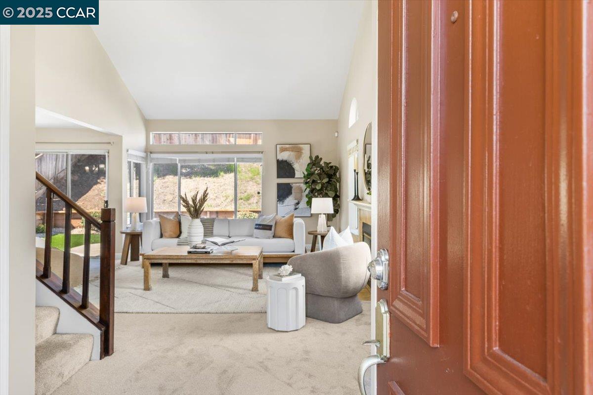 2225 Oak Hills Dr