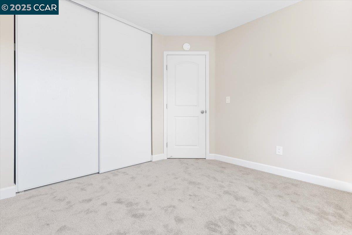 2225 Oak Hills Dr