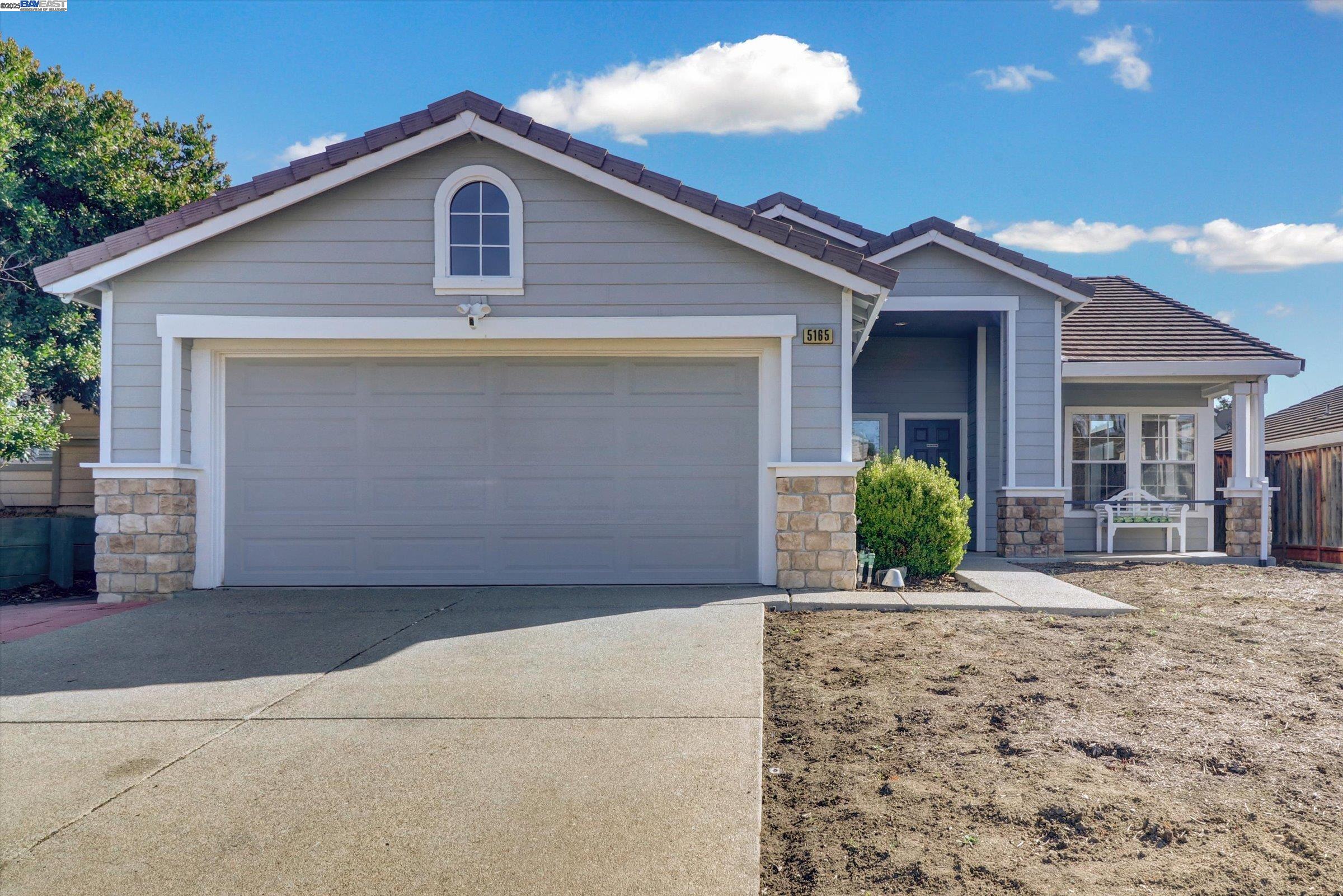 5165 Homestead Way