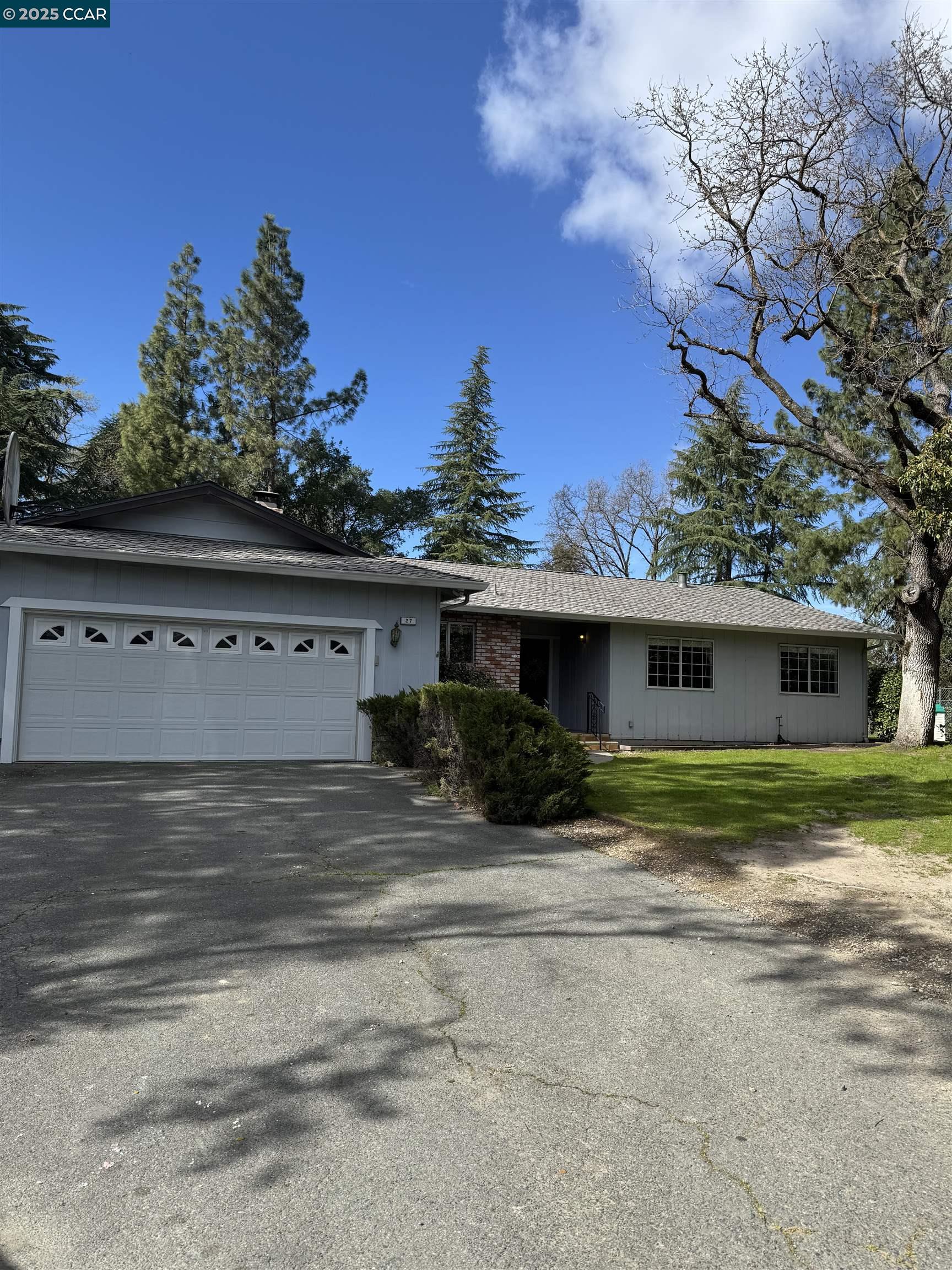 27 Crest Ave
