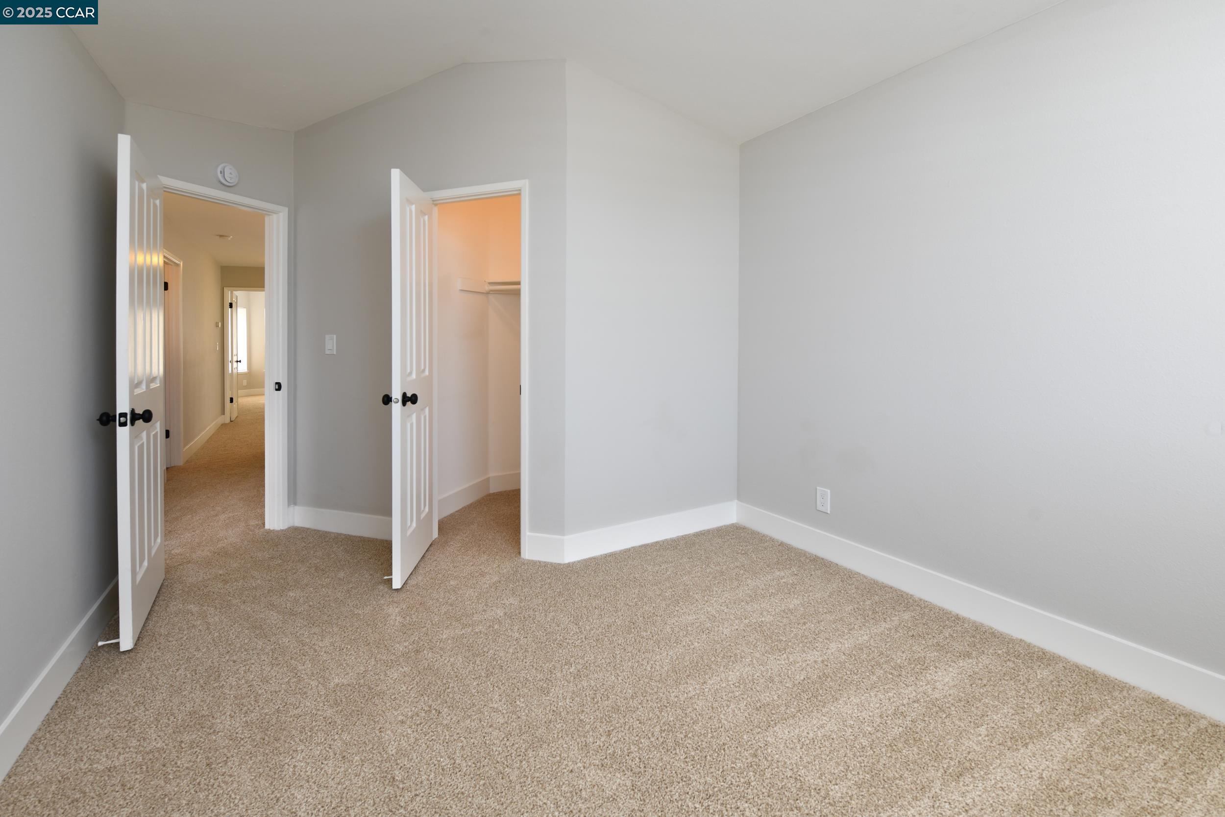 354 Plover Pl