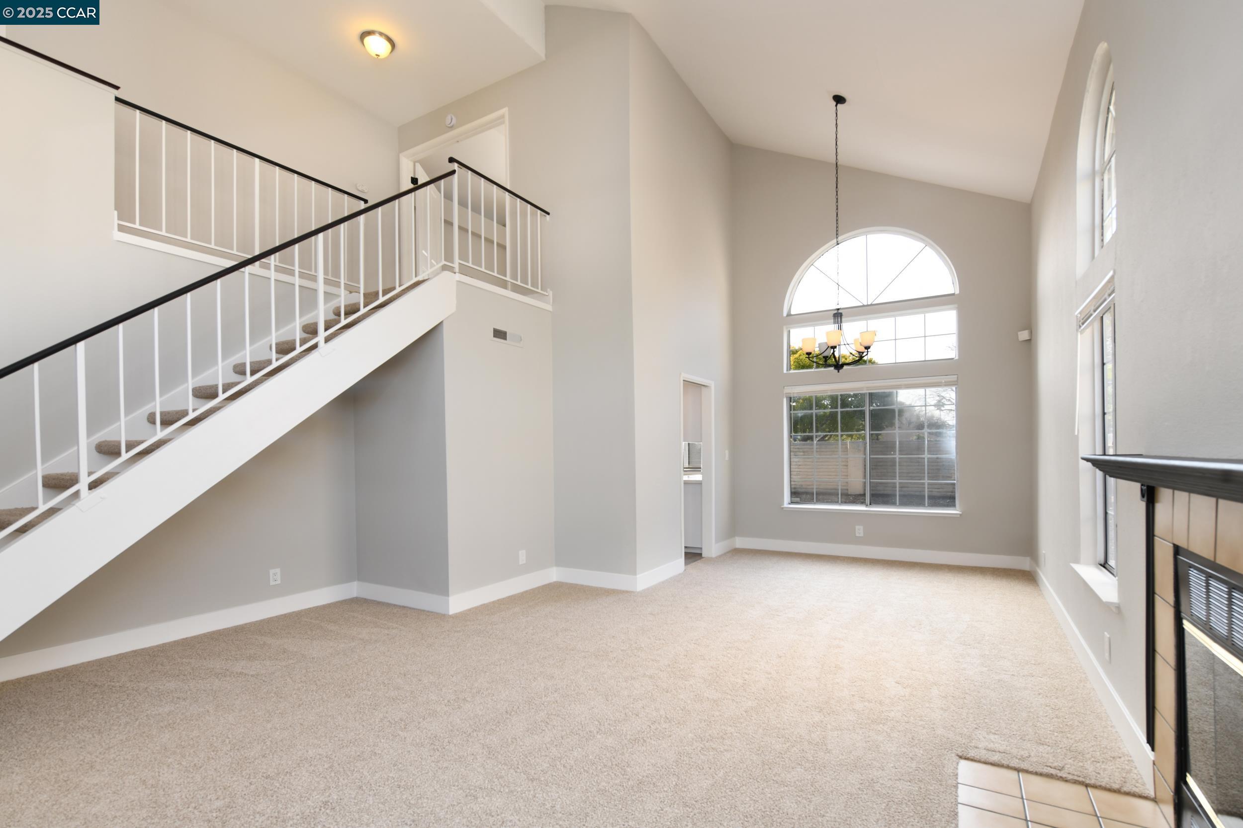 354 Plover Pl