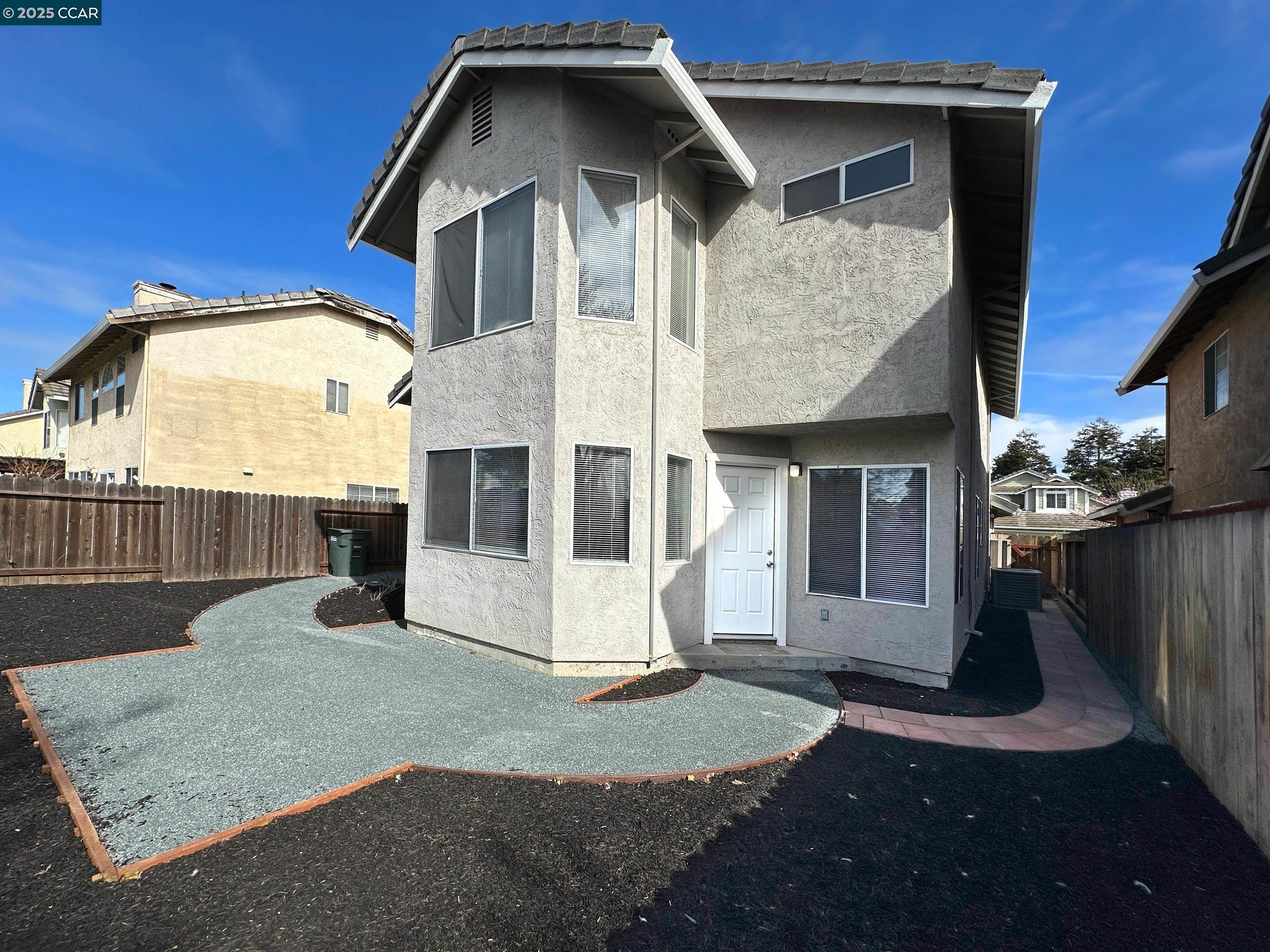 354 Plover Pl