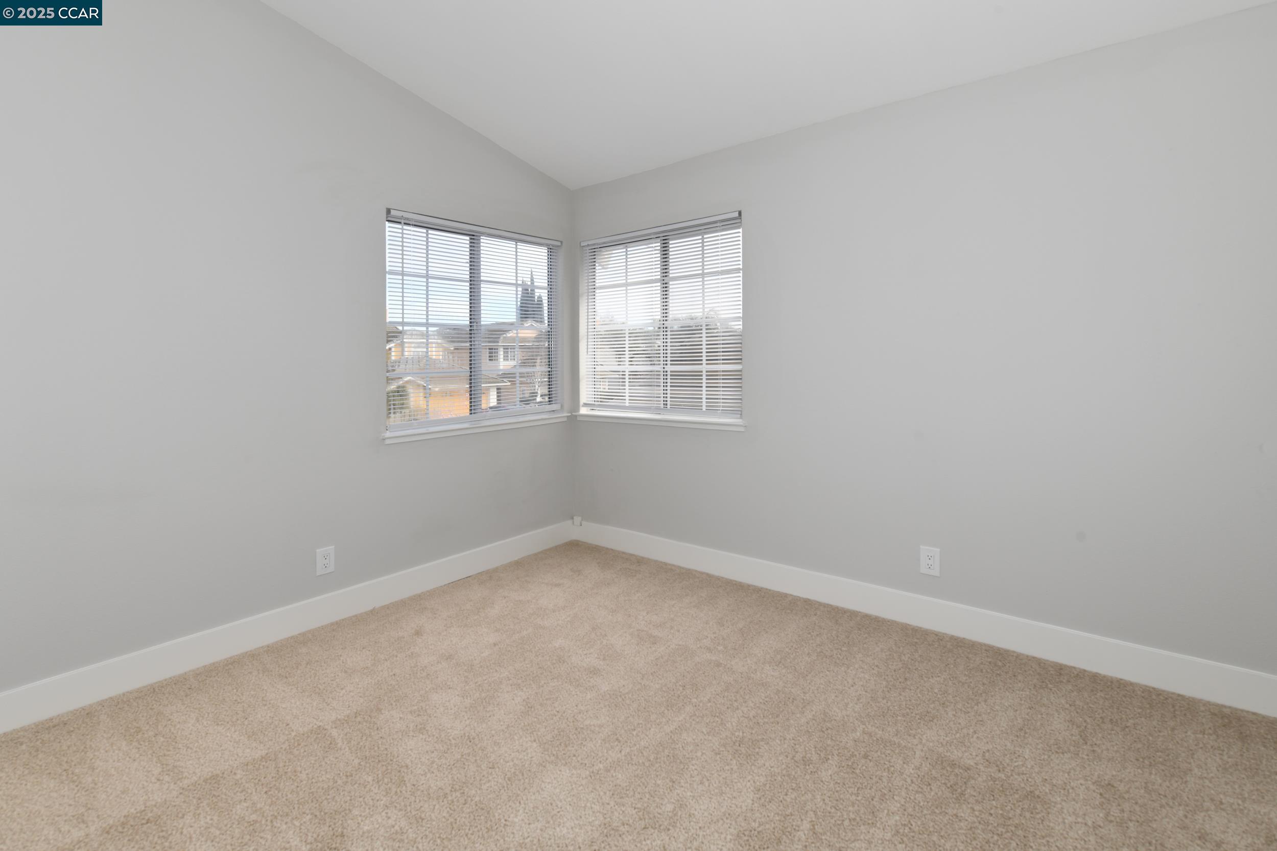354 Plover Pl