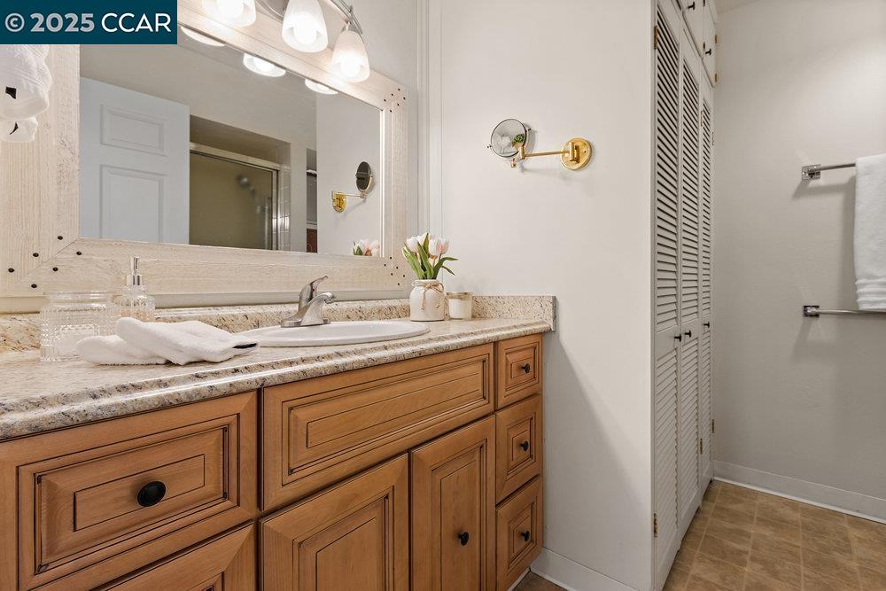 2061 Pine Knoll Dr # 4