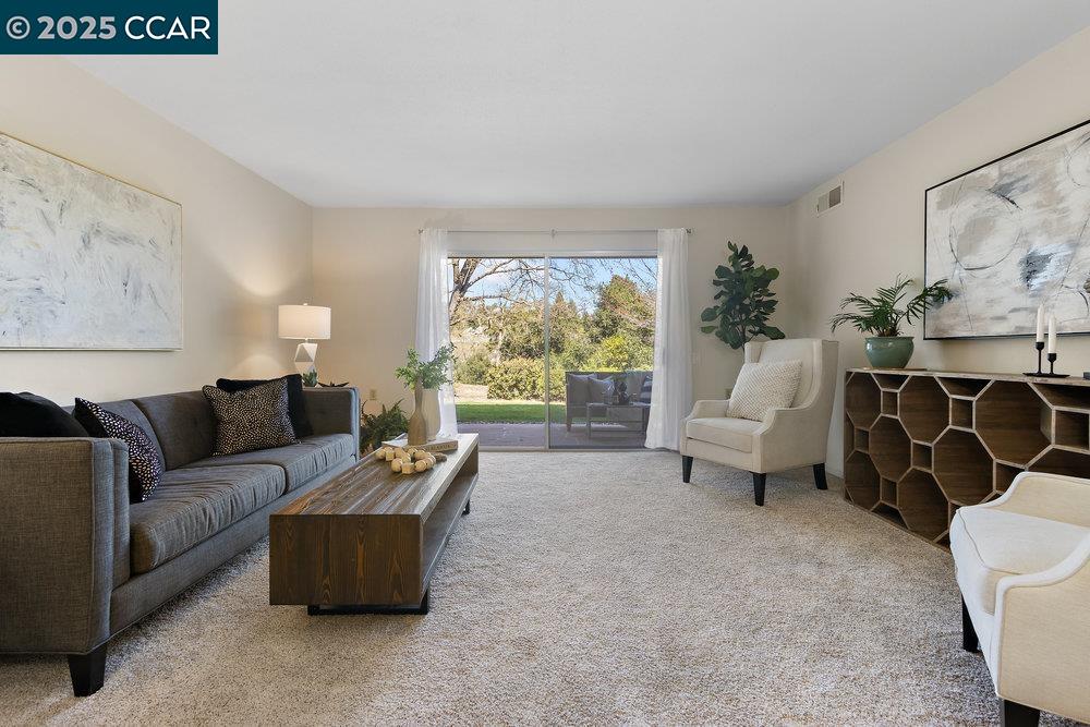 2061 Pine Knoll Dr # 4