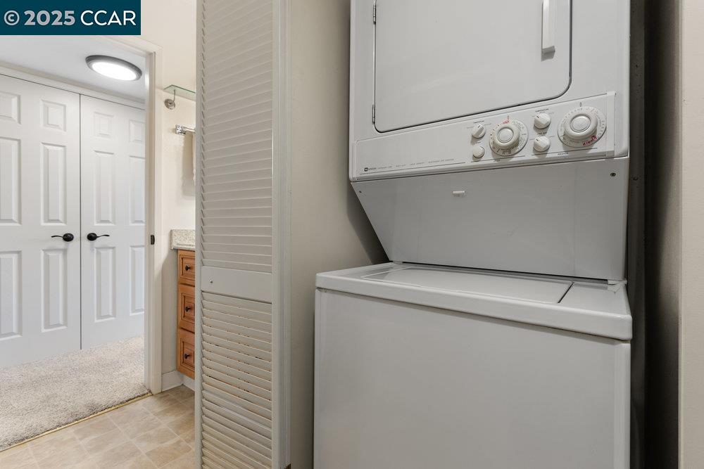 2061 Pine Knoll Dr # 4