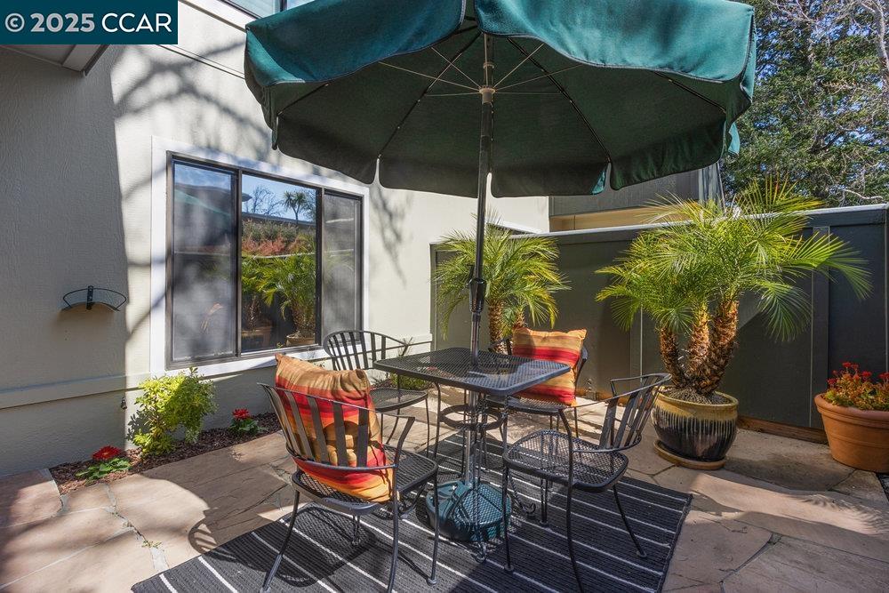 2061 Pine Knoll Dr # 4