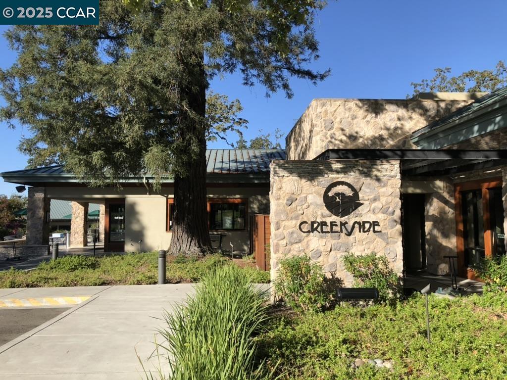 2061 Pine Knoll Dr # 4