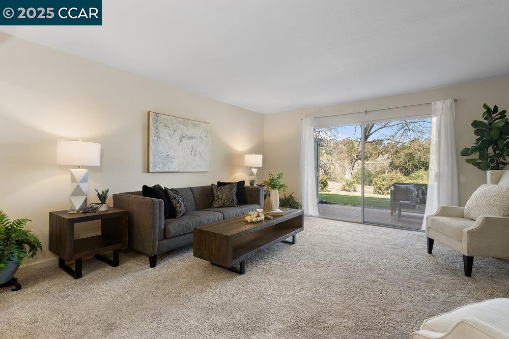 2061 Pine Knoll Dr # 4