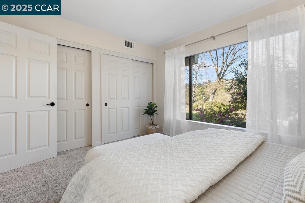 2061 Pine Knoll Dr # 4