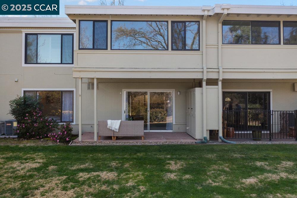 2061 Pine Knoll Dr # 4