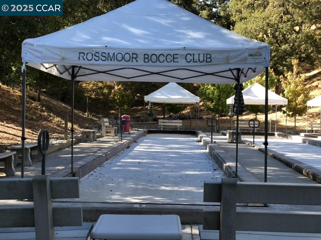 2061 Pine Knoll Dr # 4