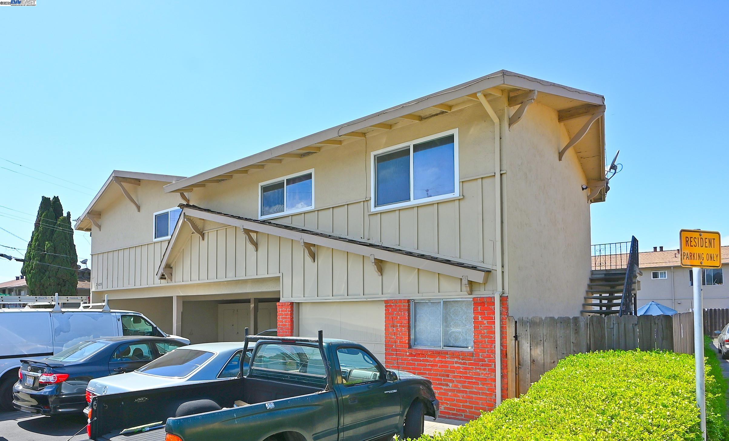 26231 Gamboa St