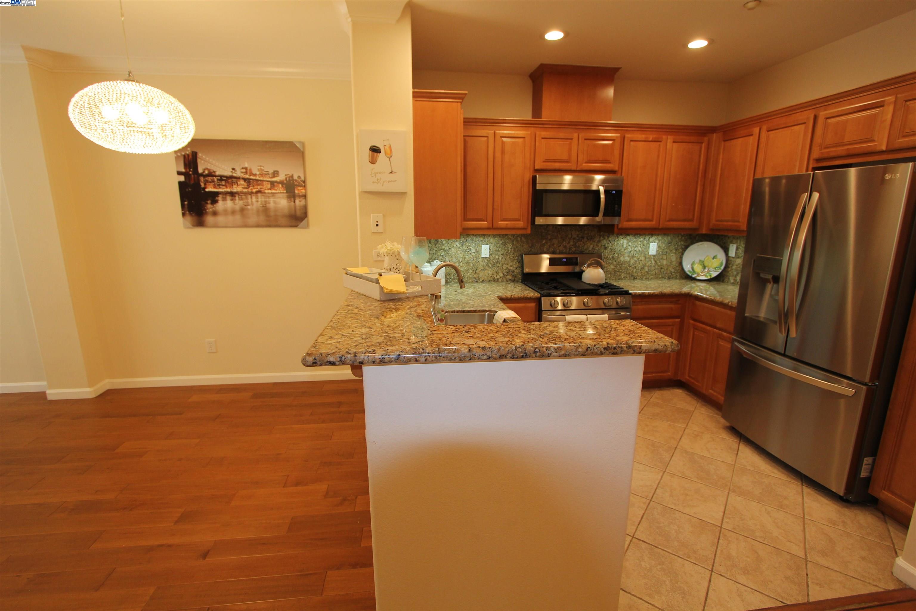 3360 MAGUIRE WAY # 139
