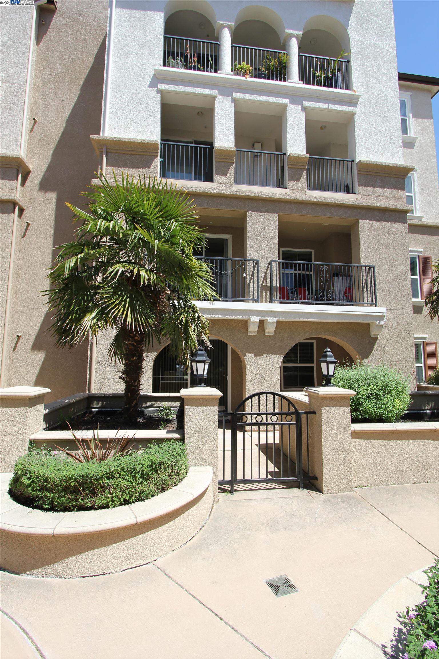 3360 MAGUIRE WAY # 139