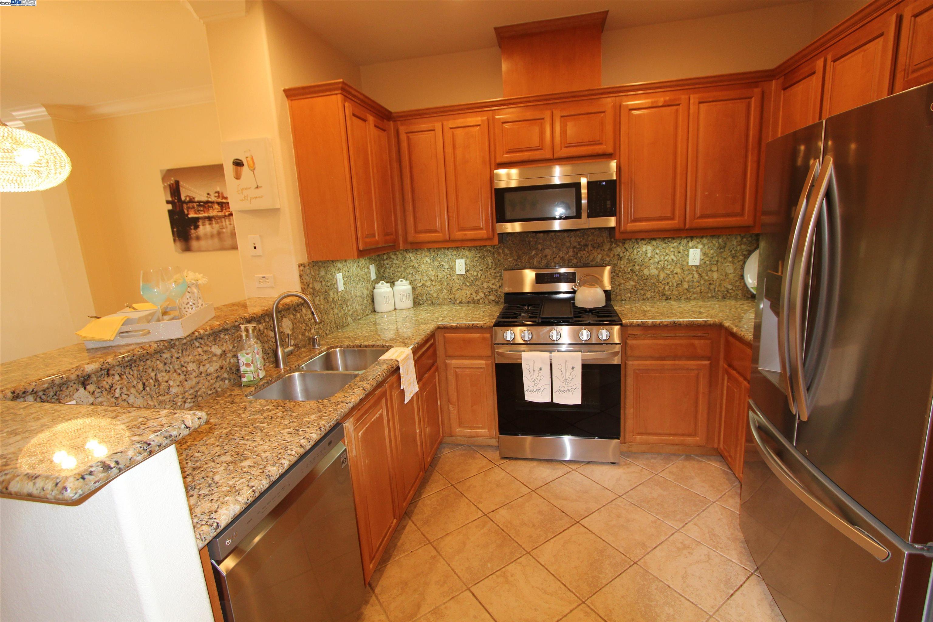 3360 MAGUIRE WAY # 139