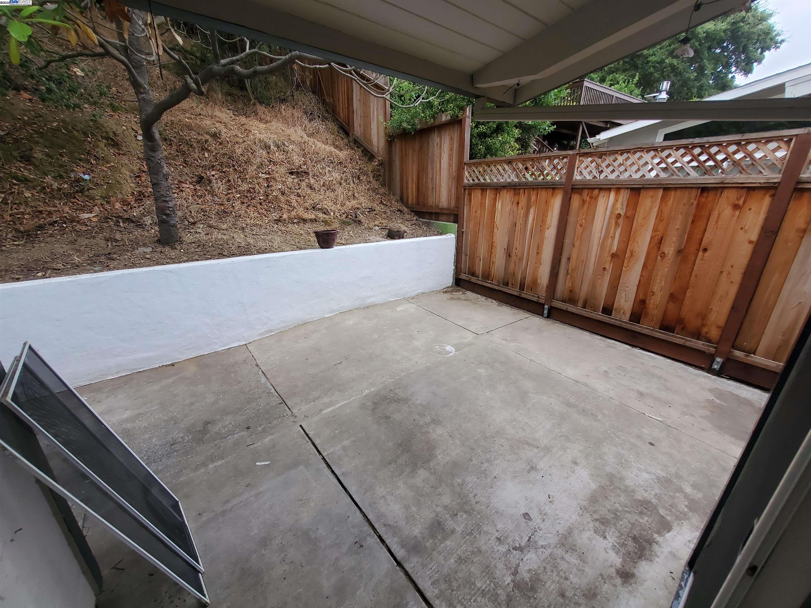 18425 Joseph Dr