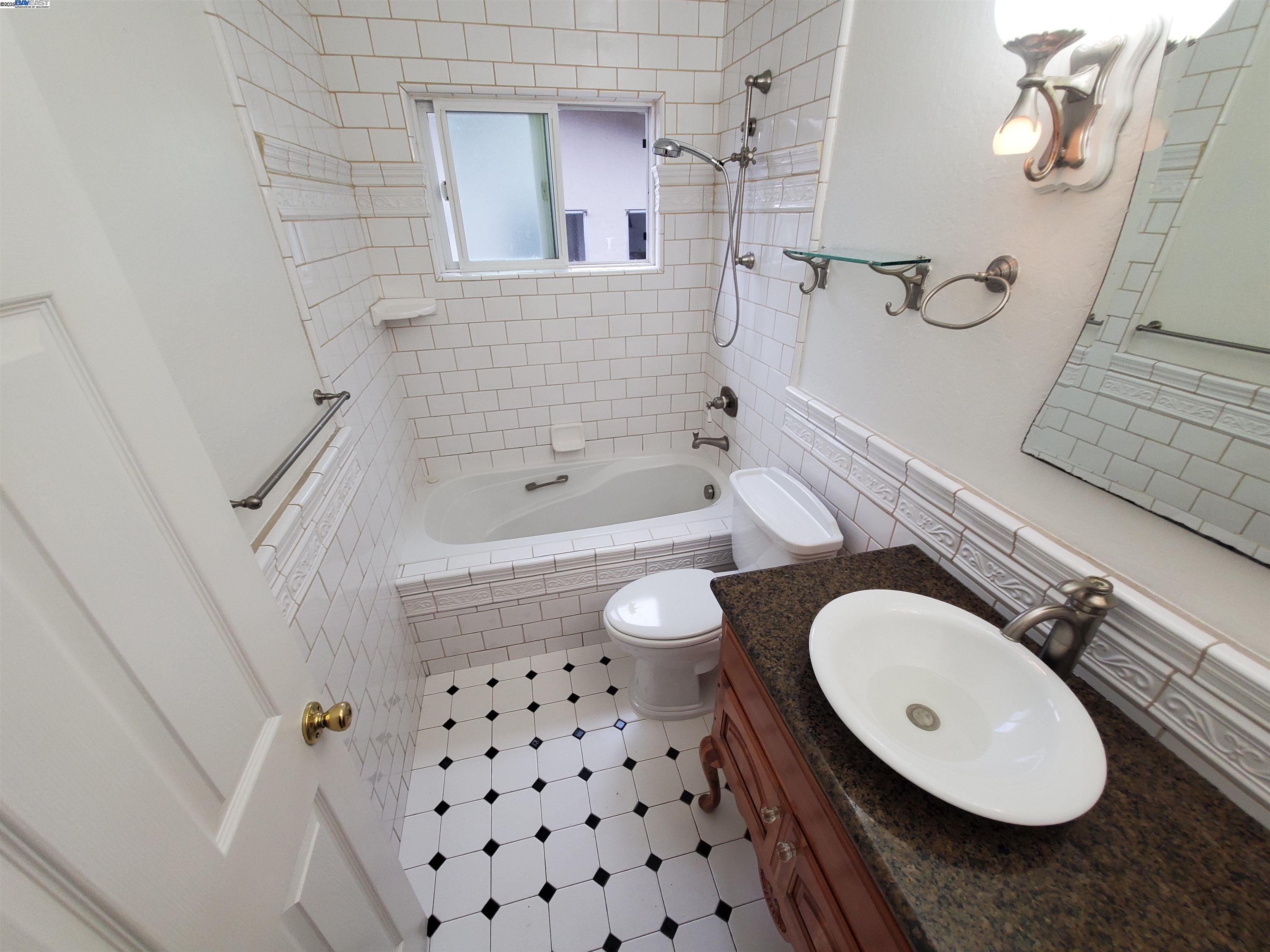 18425 Joseph Dr