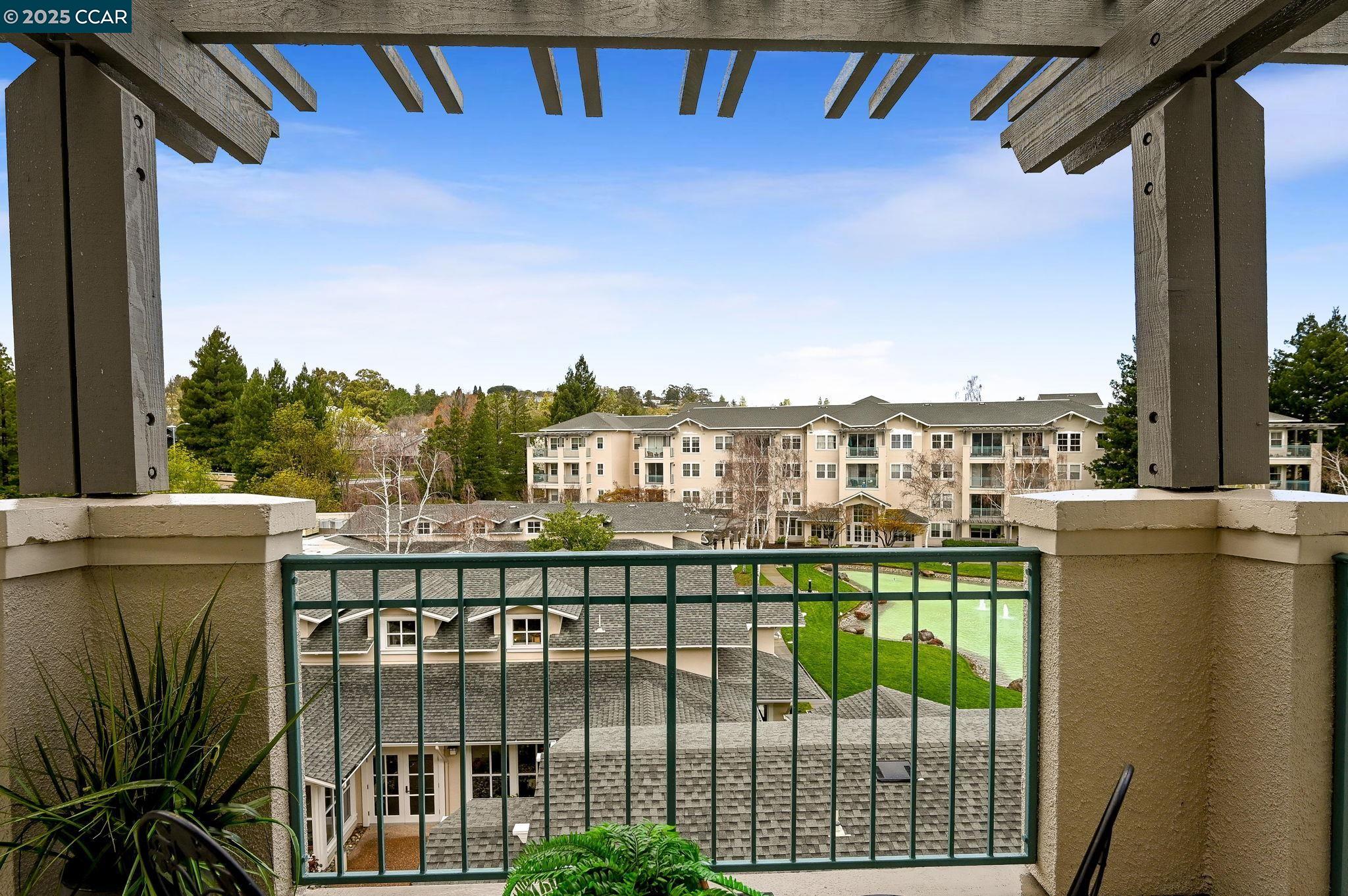 1860 Tice Creek Dr. # 1428