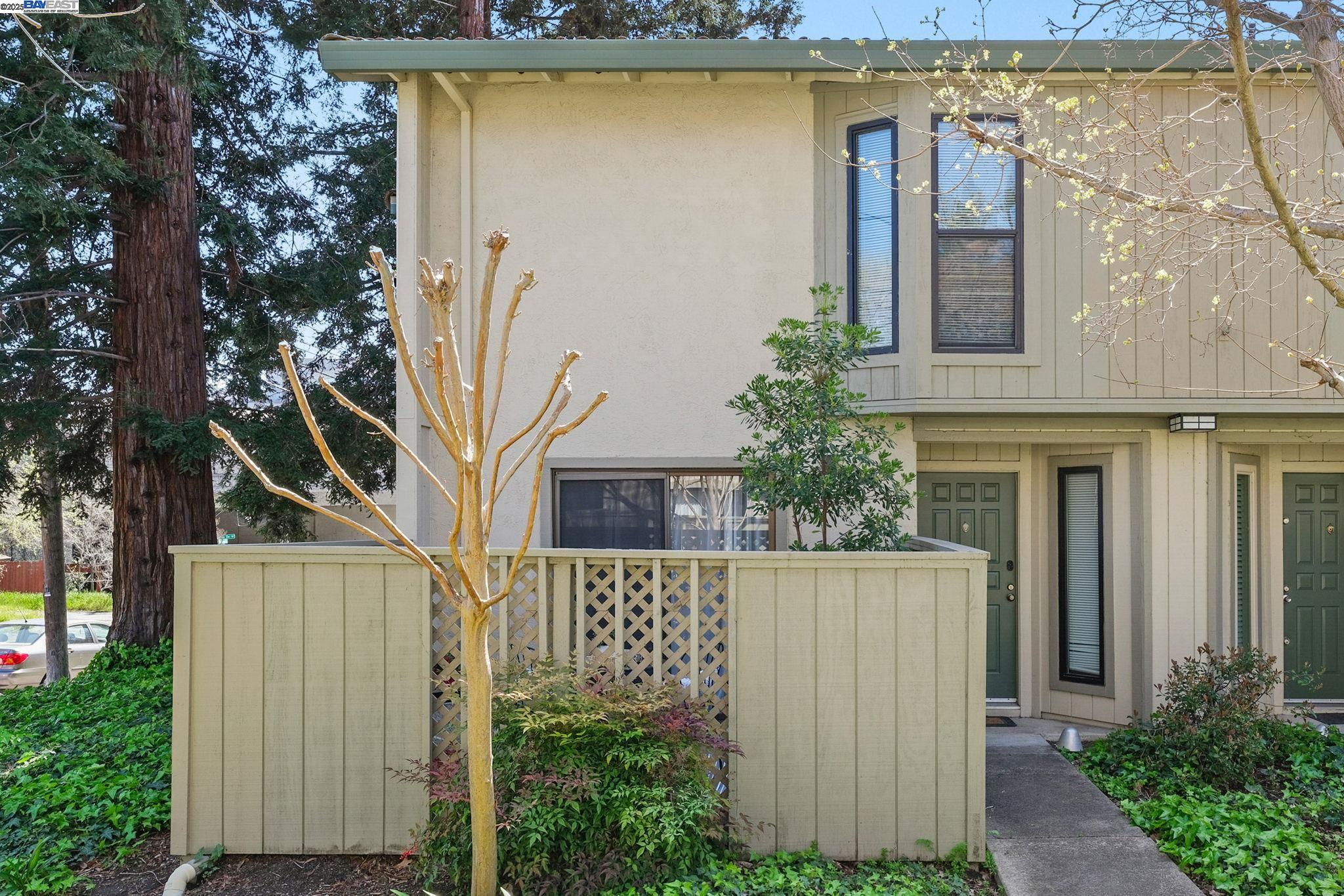 1666 Parkside Drive