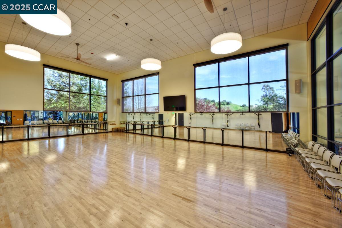 1372 Rockledge Lane # 6