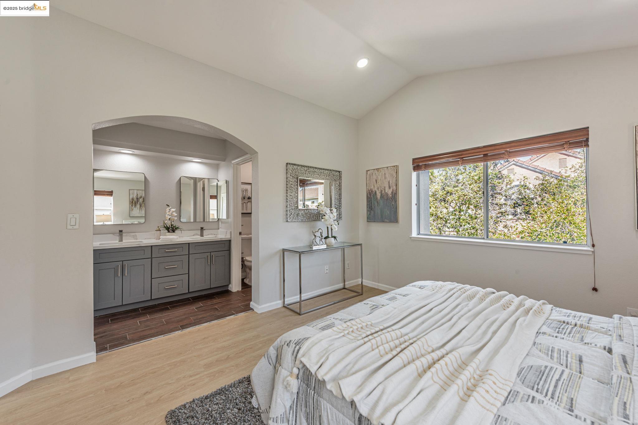 34299 Eucalyptus Ter