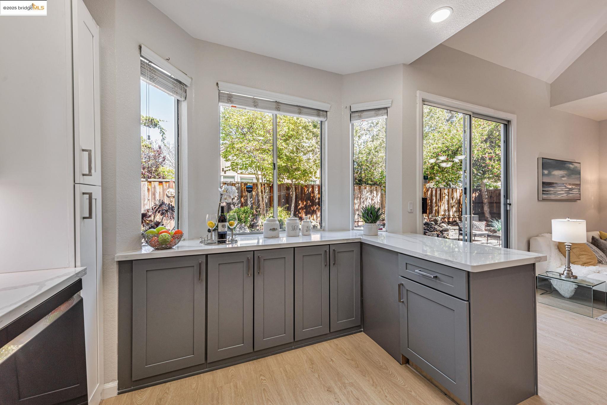 34299 Eucalyptus Ter