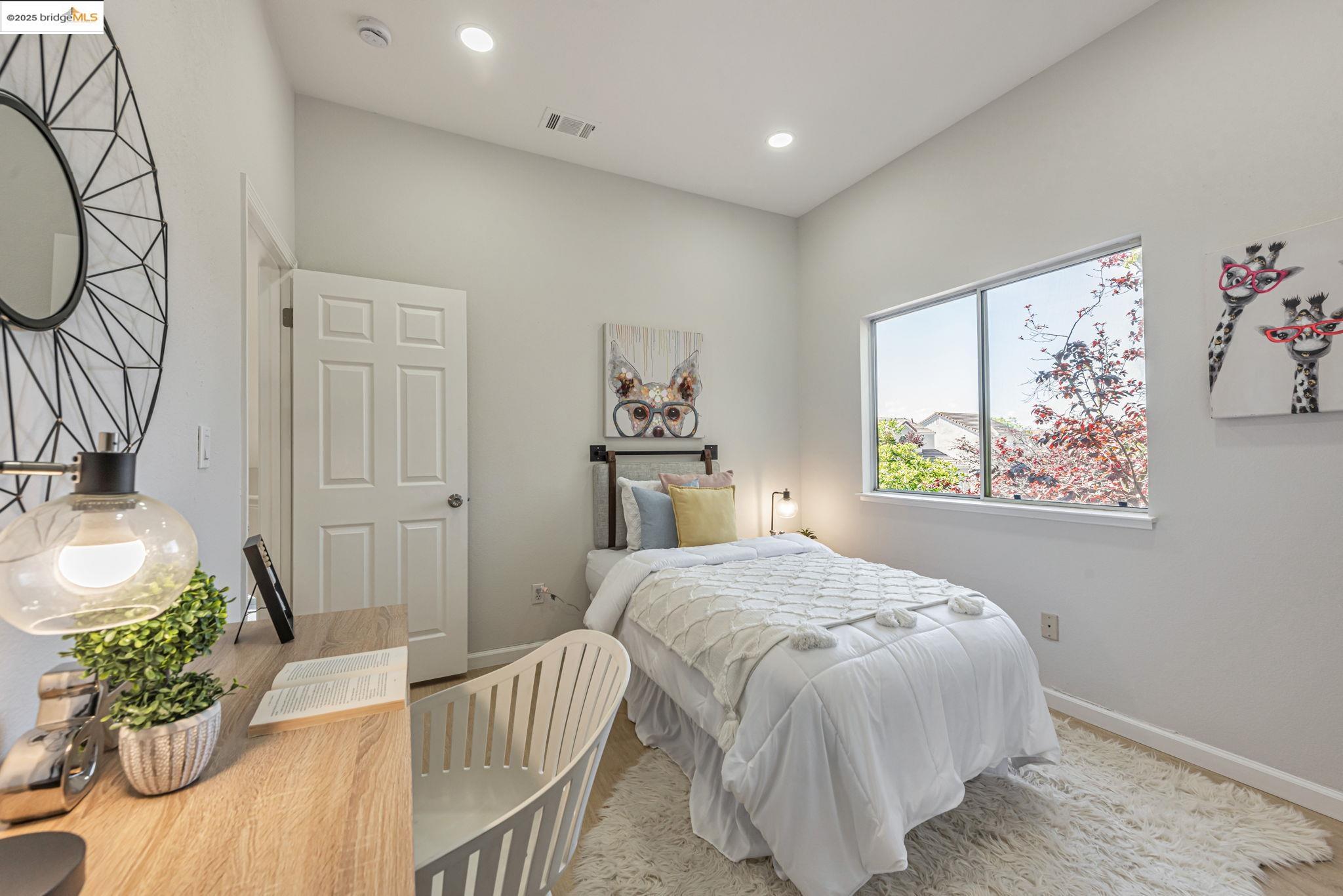 34299 Eucalyptus Ter