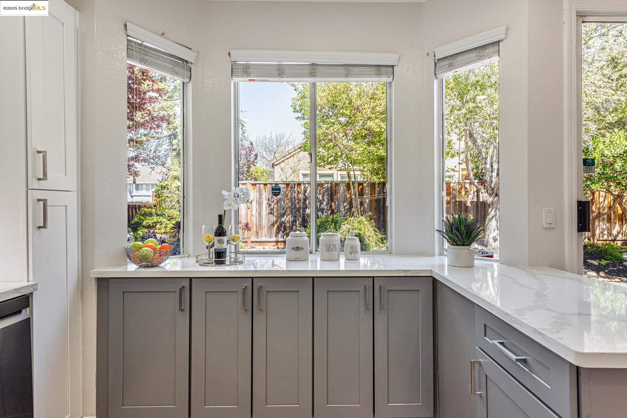 34299 Eucalyptus Ter