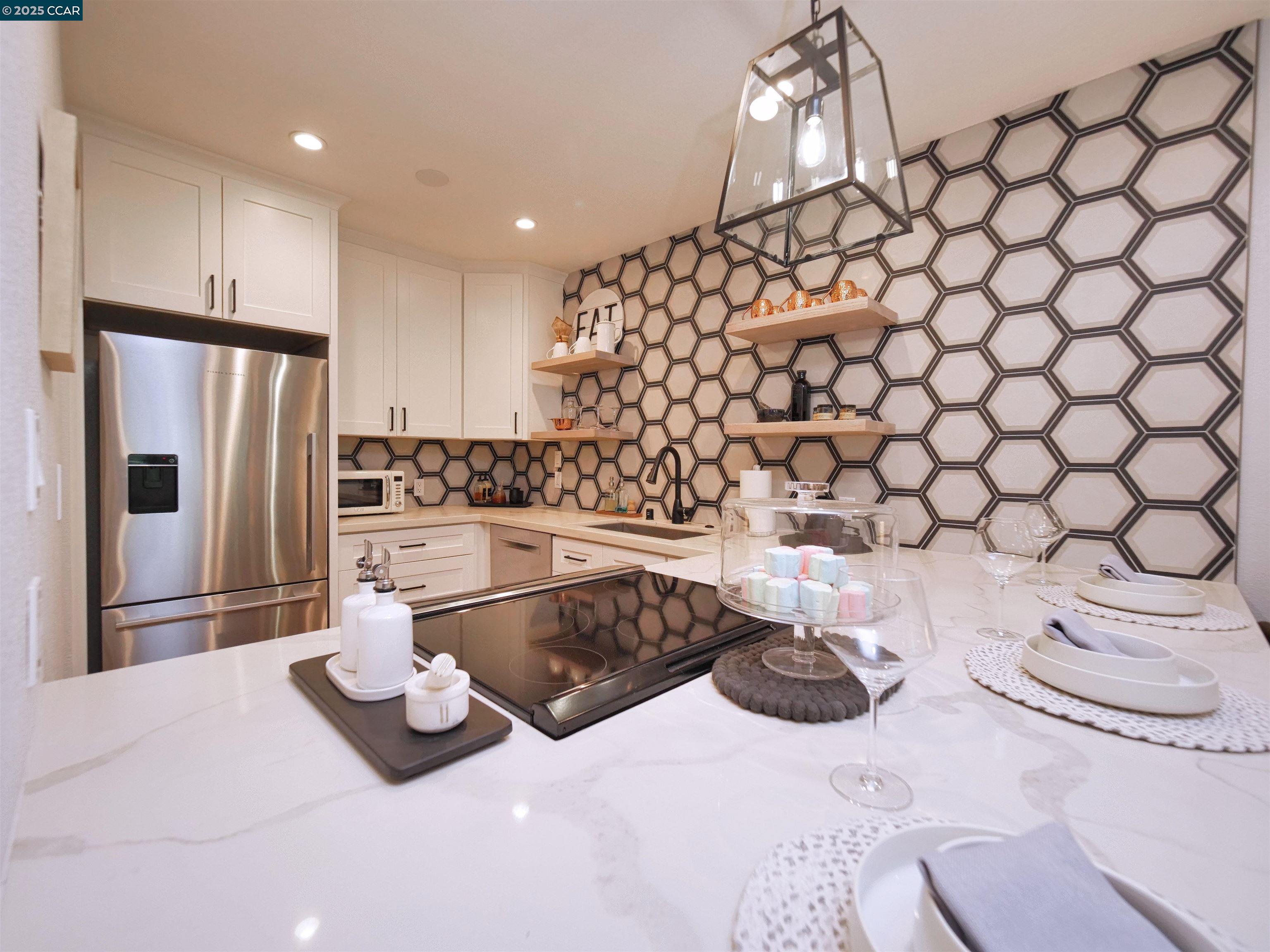 700 Suntree Lane # 705