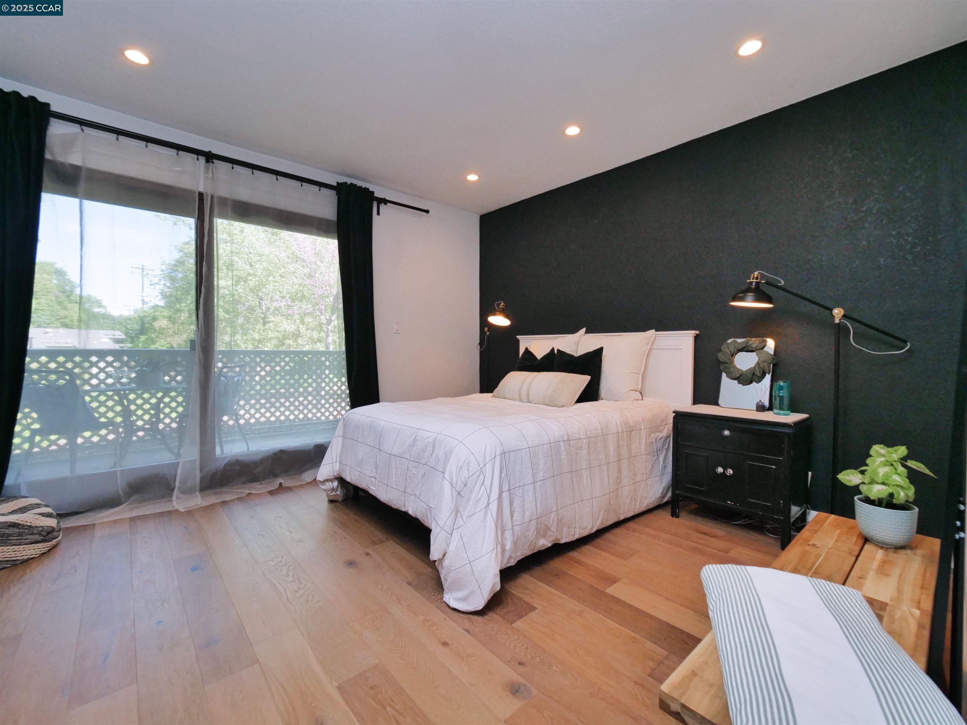 700 Suntree Lane # 705