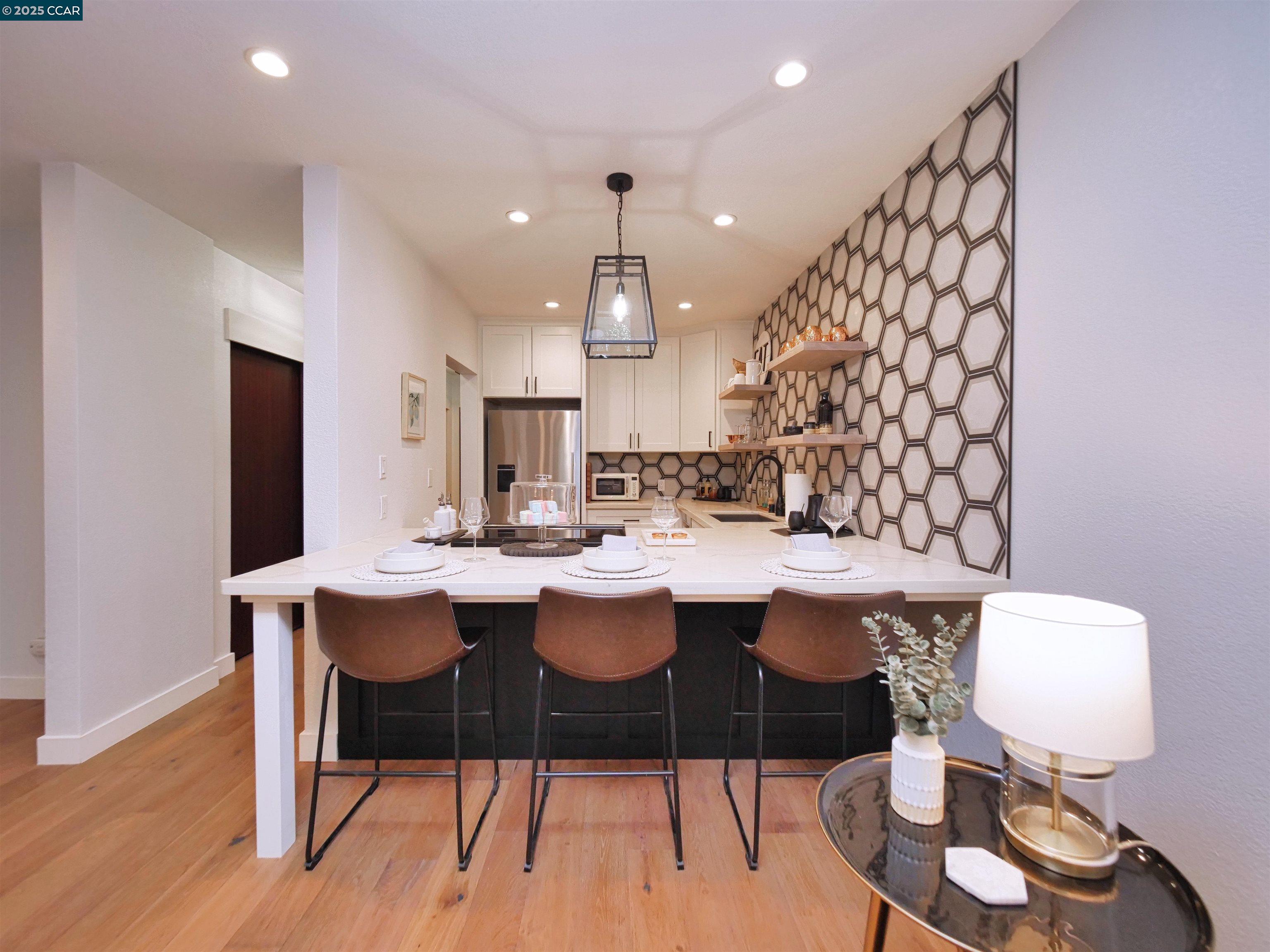 700 Suntree Lane # 705