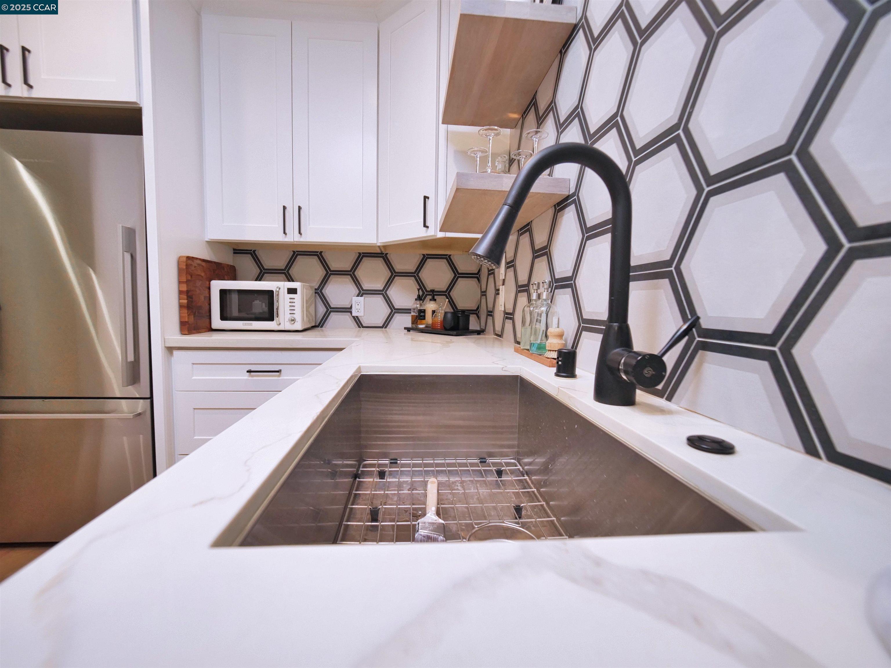 700 Suntree Lane # 705