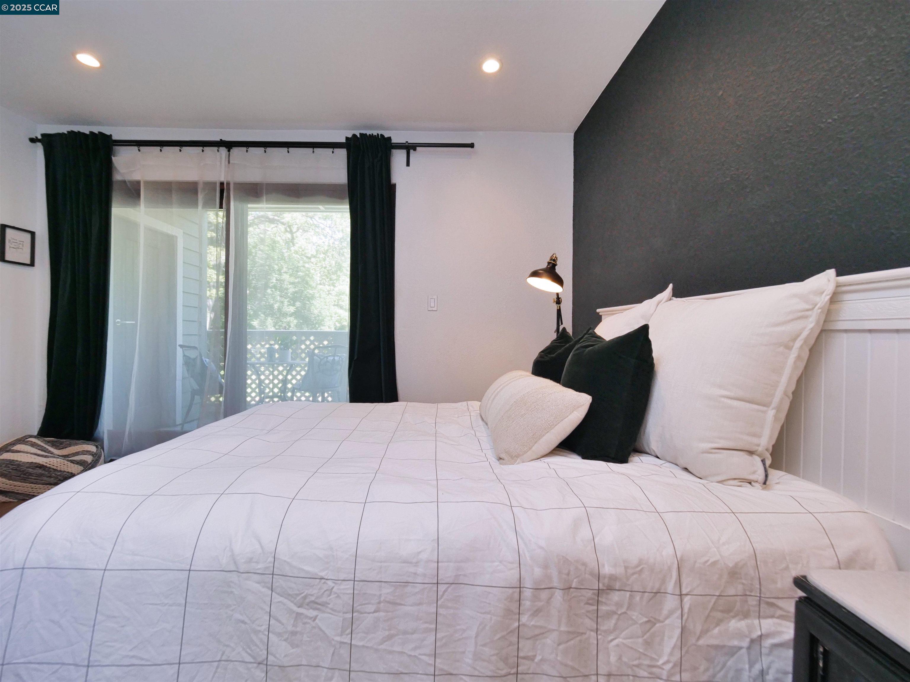 700 Suntree Lane # 705