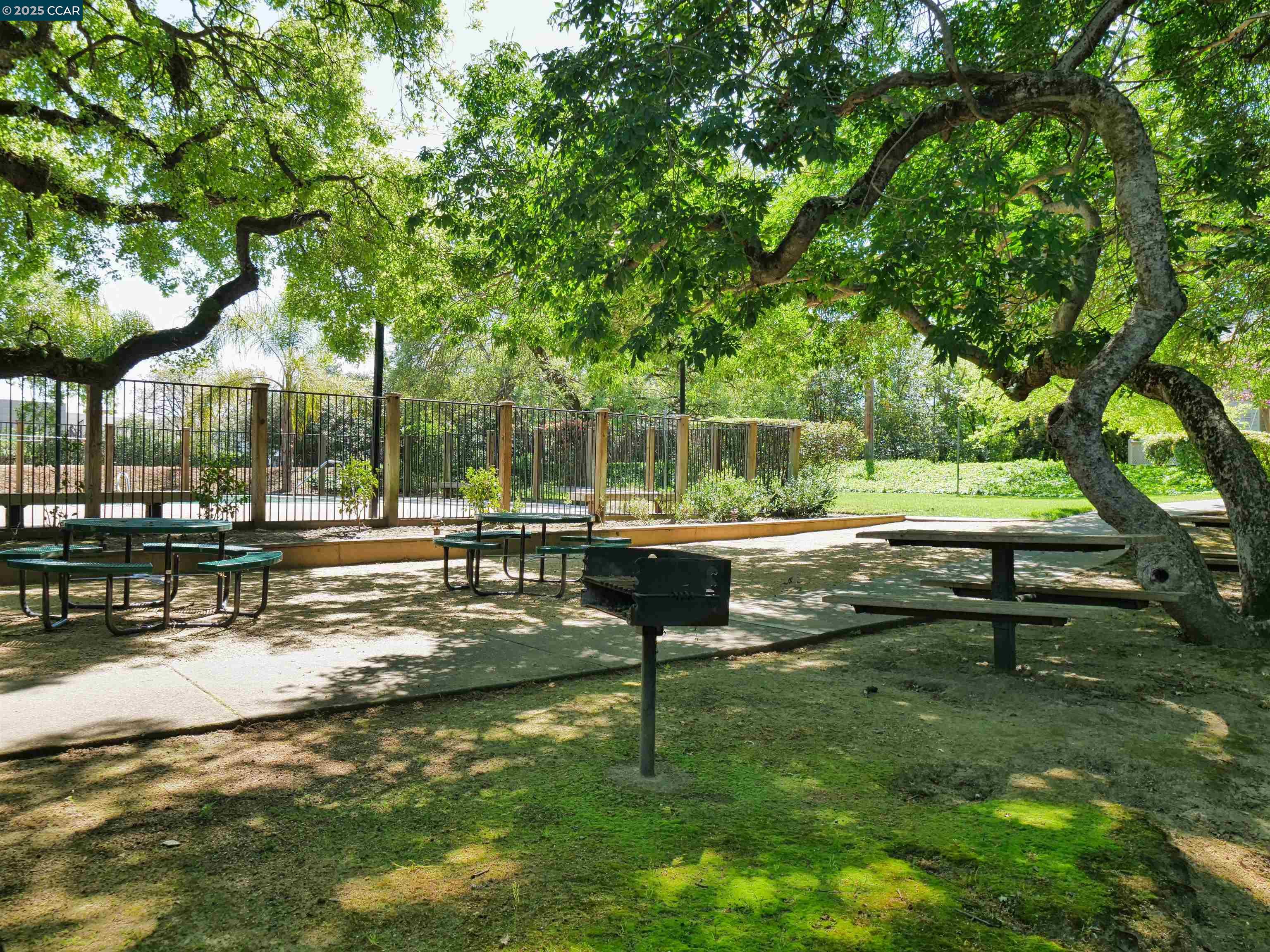 700 Suntree Lane # 705